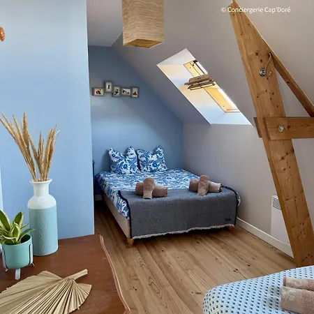 Maison Blanche 300 M De La -